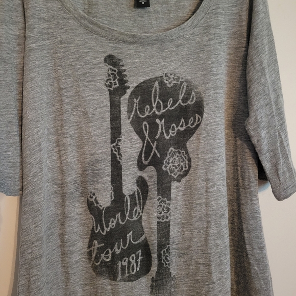 Torrid Rebels & Rose's Tee - Picture 2 of 3